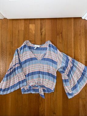 Lavender Field Boho Top Size Small Flare Sleeves